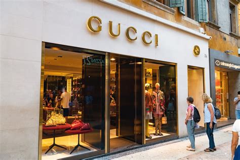 Gucci kering stock